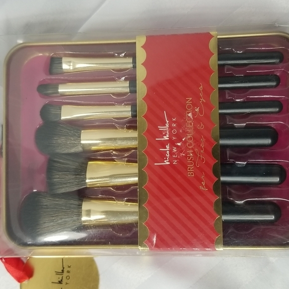NICOLE MILLER BRUSH COLLECTION FOR FACE AND EYES 6 PIECE SET - Picture 2 of 4